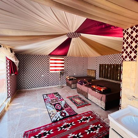 Wadi Rum Camp Stars & Jeep Tour Hotel Exterior foto