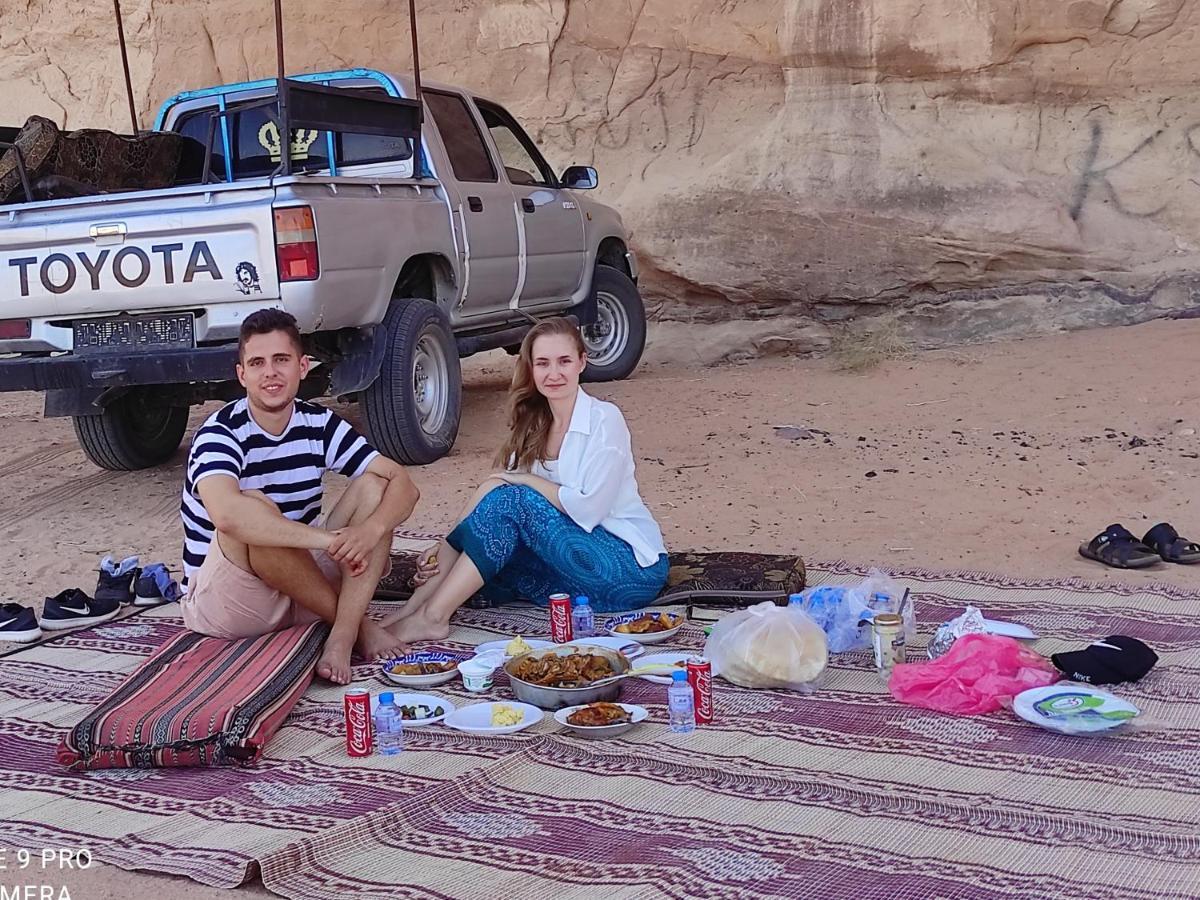 Wadi Rum Camp Stars & Jeep Tour Hotel Exterior foto