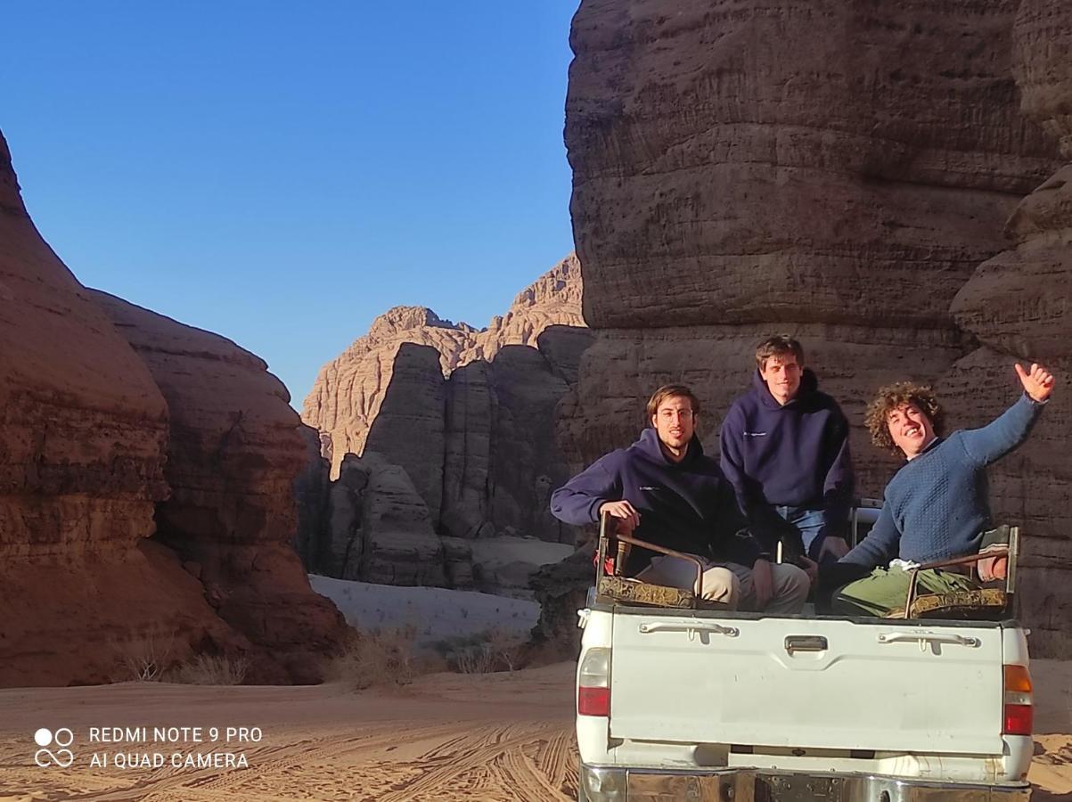 Wadi Rum Camp Stars & Jeep Tour Hotel Exterior foto