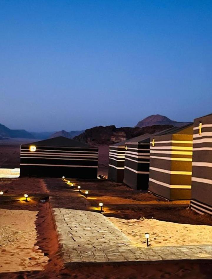 Wadi Rum Camp Stars & Jeep Tour Hotel Exterior foto