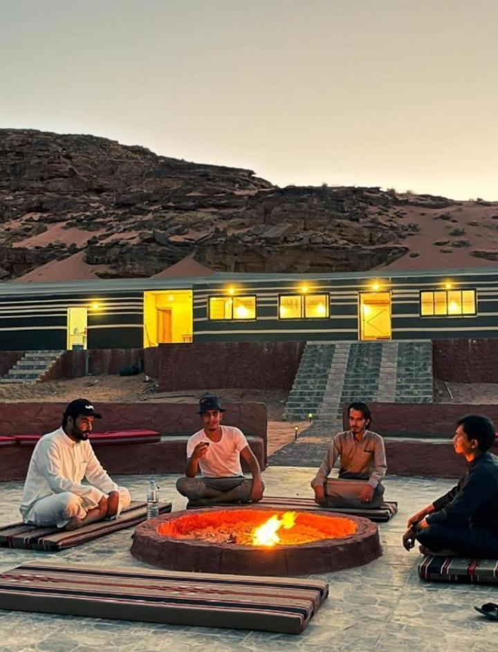 Wadi Rum Camp Stars & Jeep Tour Hotel Exterior foto