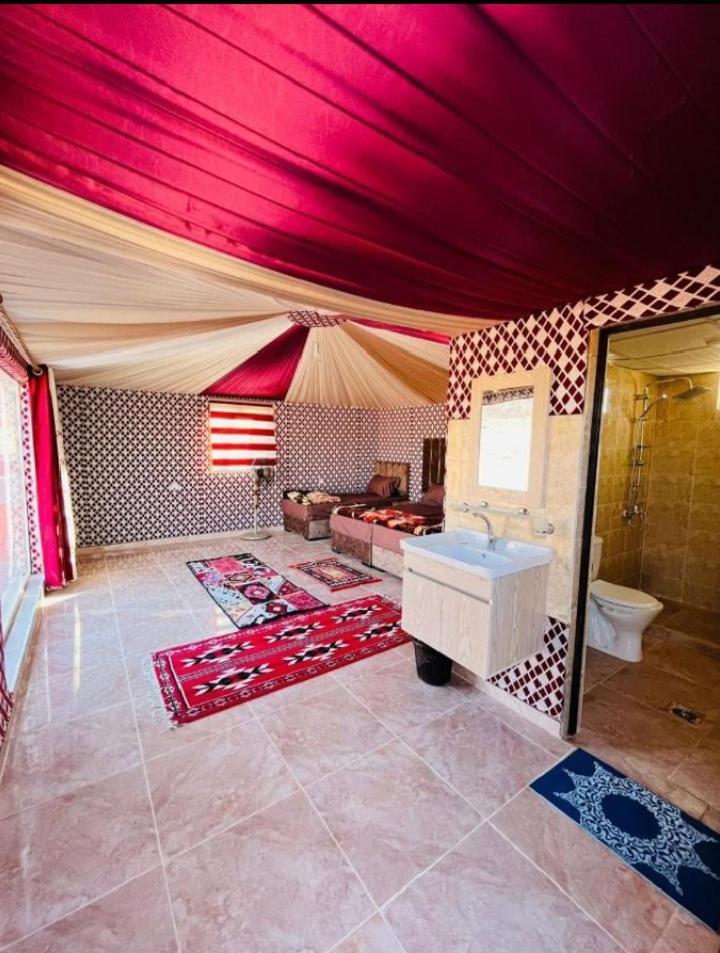 Wadi Rum Camp Stars & Jeep Tour Hotel Exterior foto