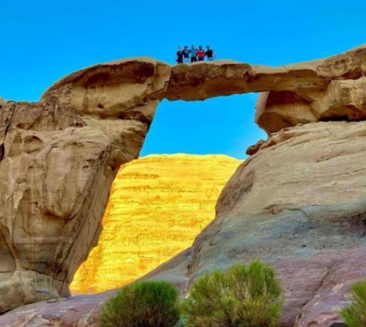 Wadi Rum Camp Stars & Jeep Tour Hotel Exterior foto